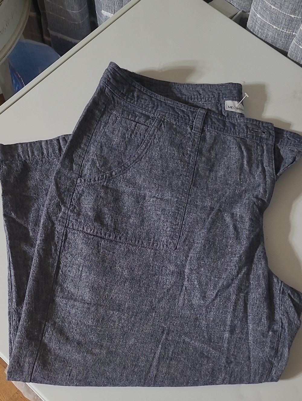 Liz Claiborne Blue Chambray Linen-Blend  Capris